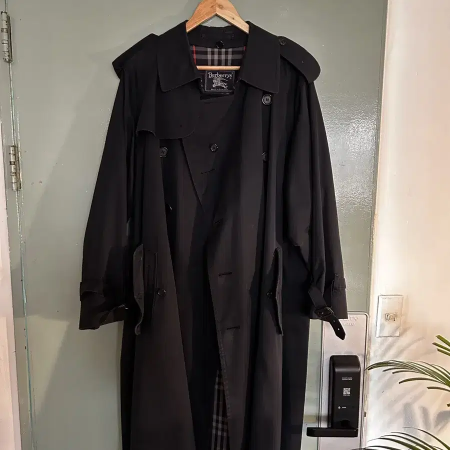 Burberry London Trench Coat (Navy)