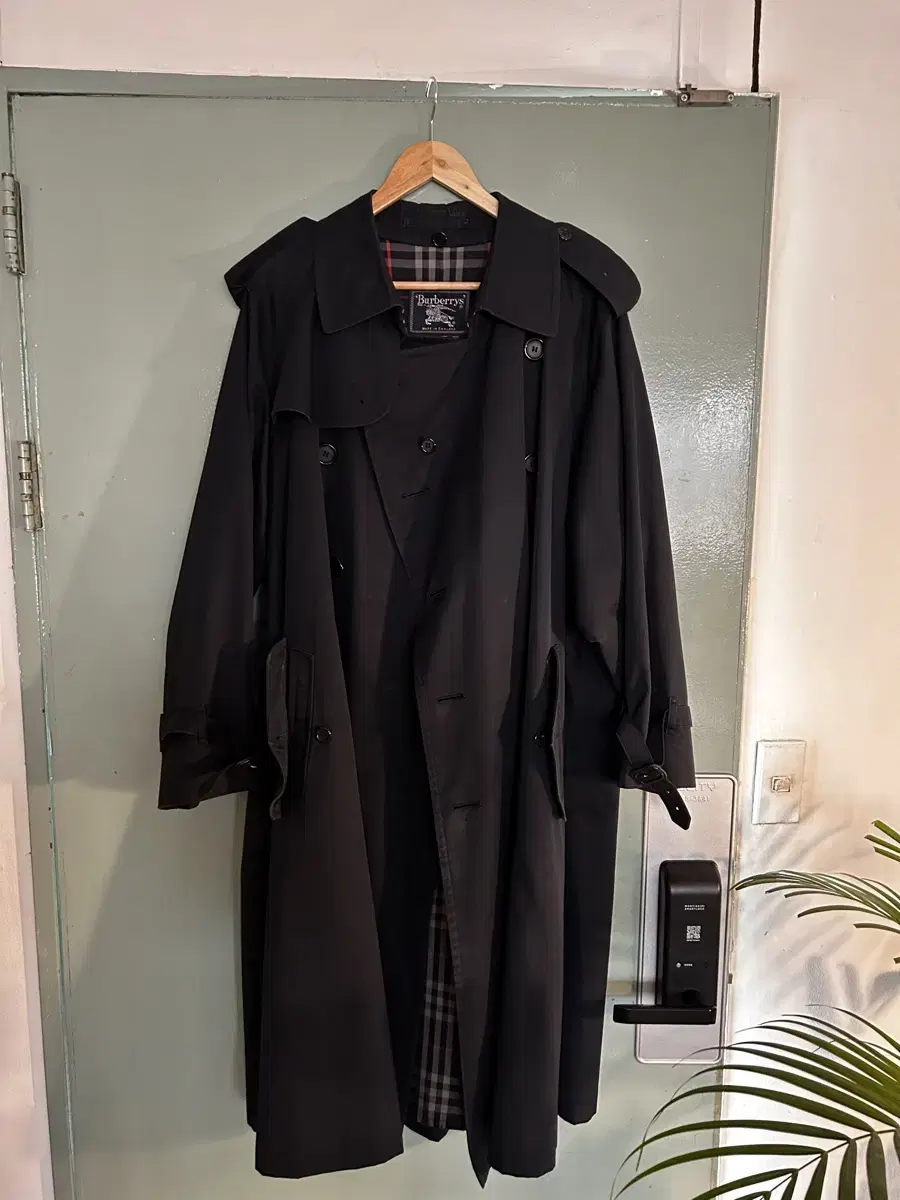 Burberry London Trench Coat (Navy)