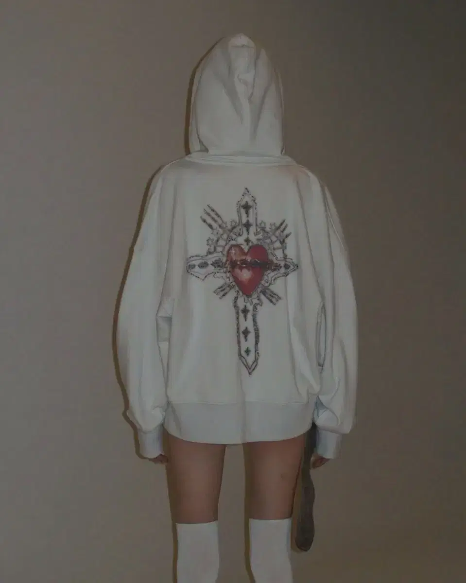 스컬프터 후드집업 Beaded Saint Hoodie Zip-Up