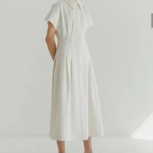 르누이 shirt dress 아이보리색상 원피스/ 44-55