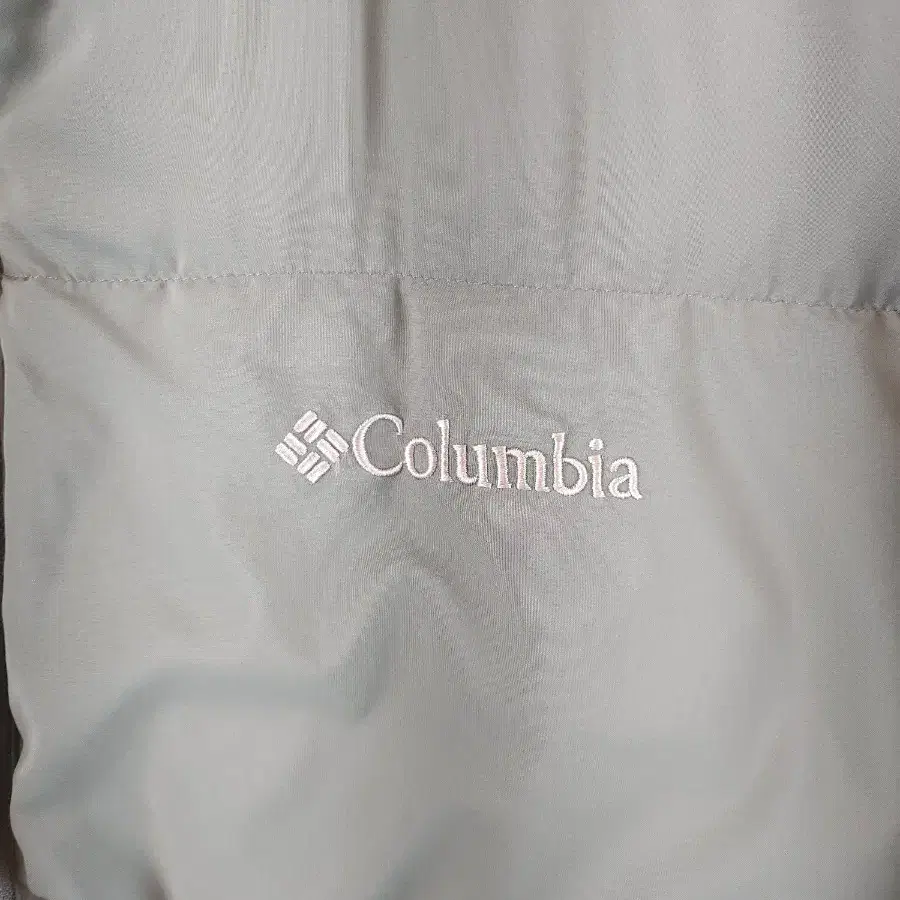 Columbia 리버시블 그린민트 베이지뽀글이 구스패딩점퍼 100 L