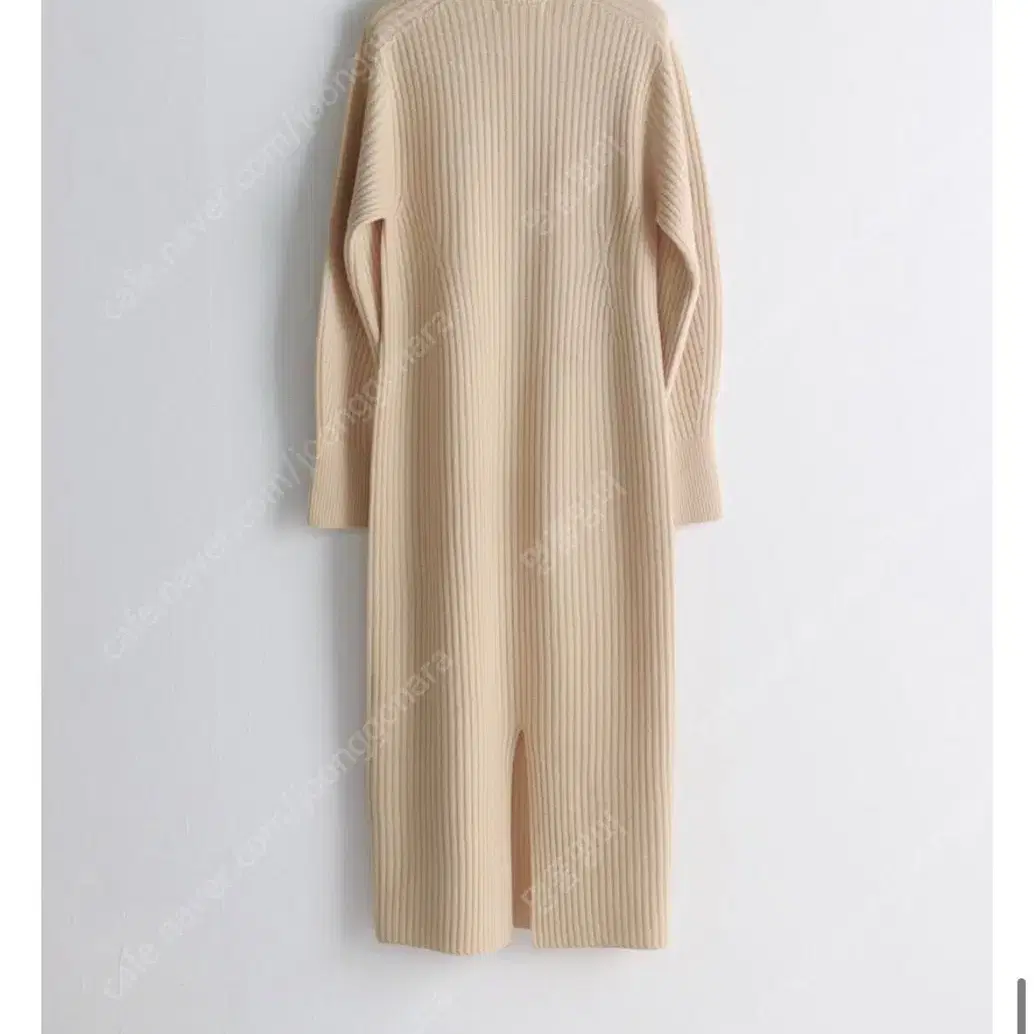 에이치에이트 H8 torso knit dress 버터색 니트원피스