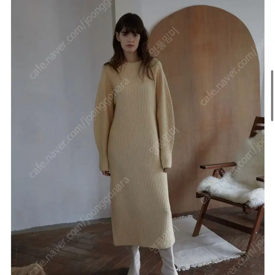 에이치에이트 H8 torso knit dress 버터색 니트원피스