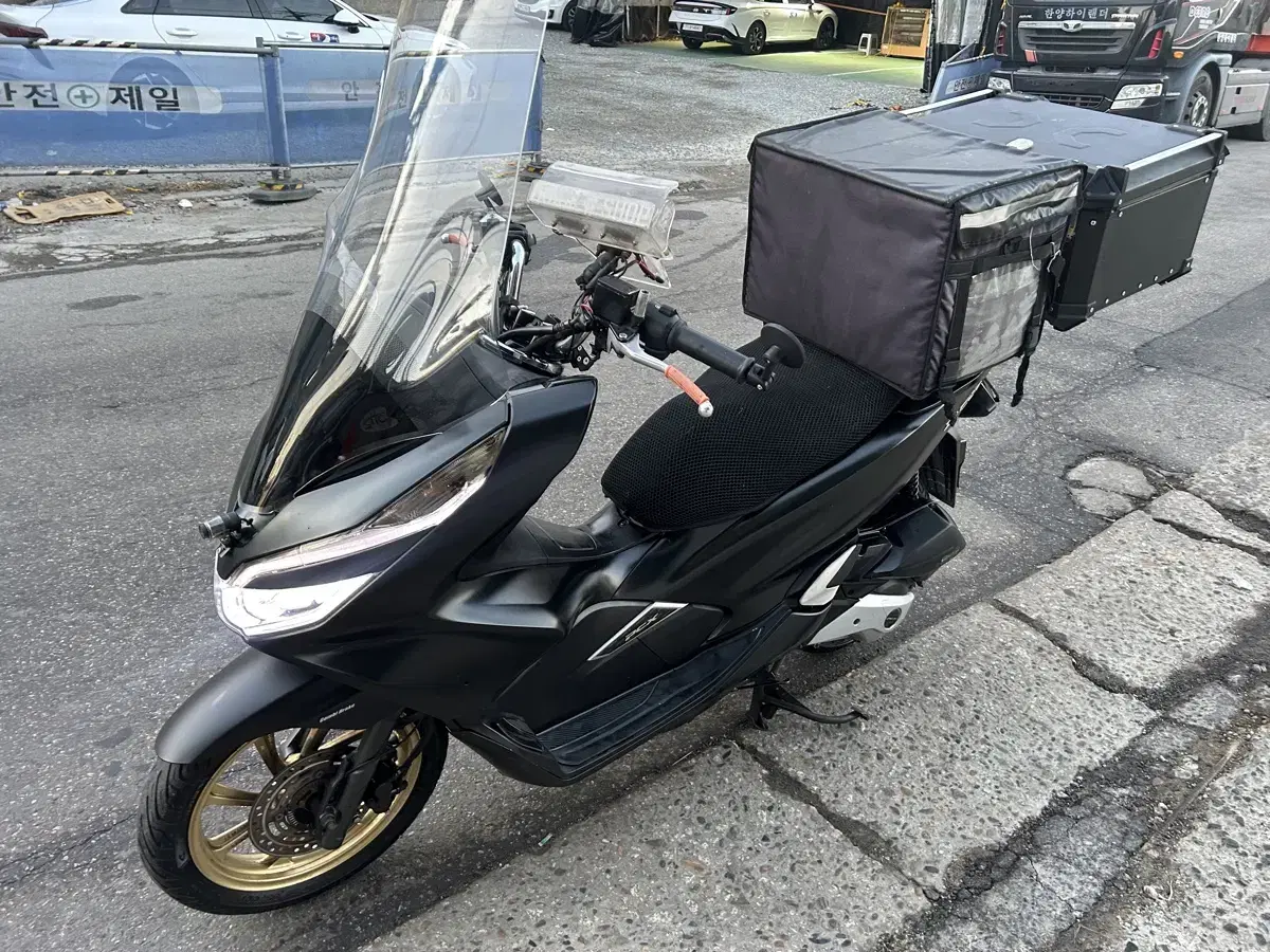 Pcx150 20년식 팝니다