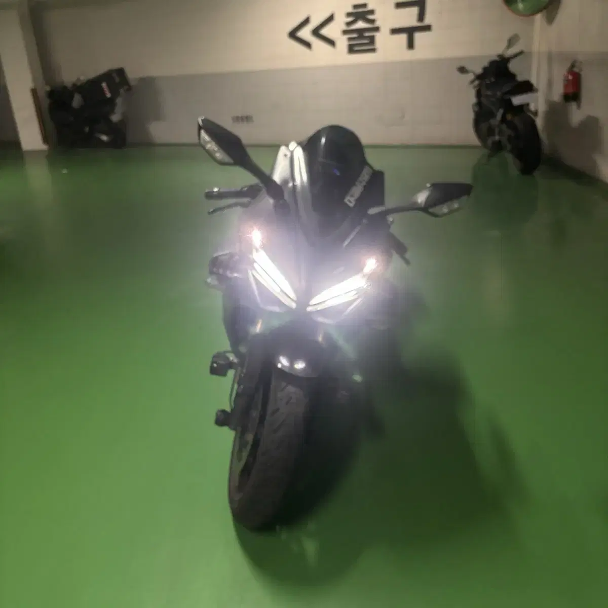 Cbr650r 21년식