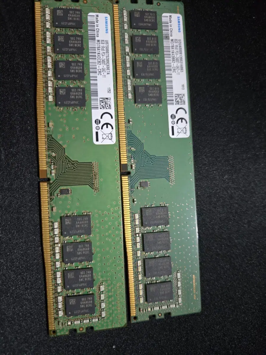 ddr4 2400t 8gb 2개