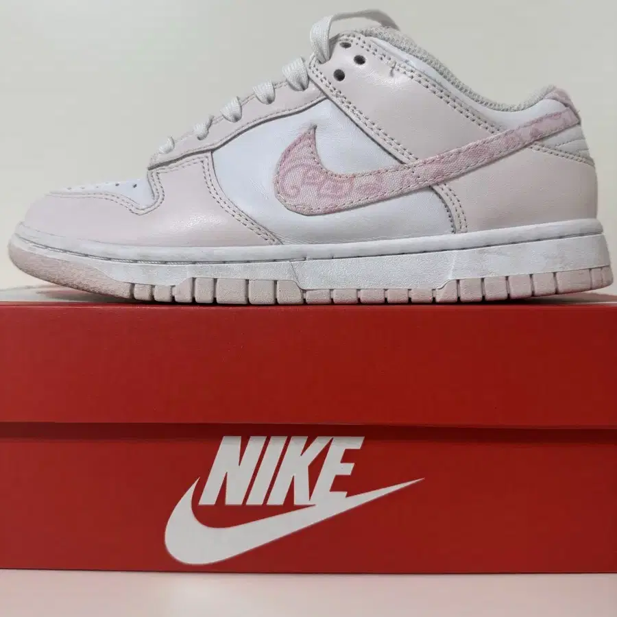 [FD1449-100] W NIKE DUNK LOW(핑크 페이즐리)