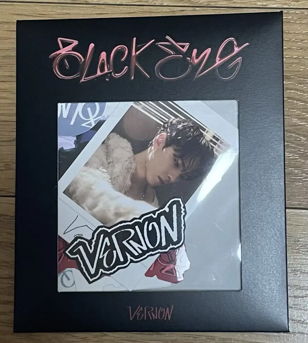 버논 black eye 굿즈 판매합니다