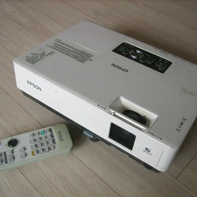 EPSON 프로젝터 LCD PROJECTOR EMP-1710