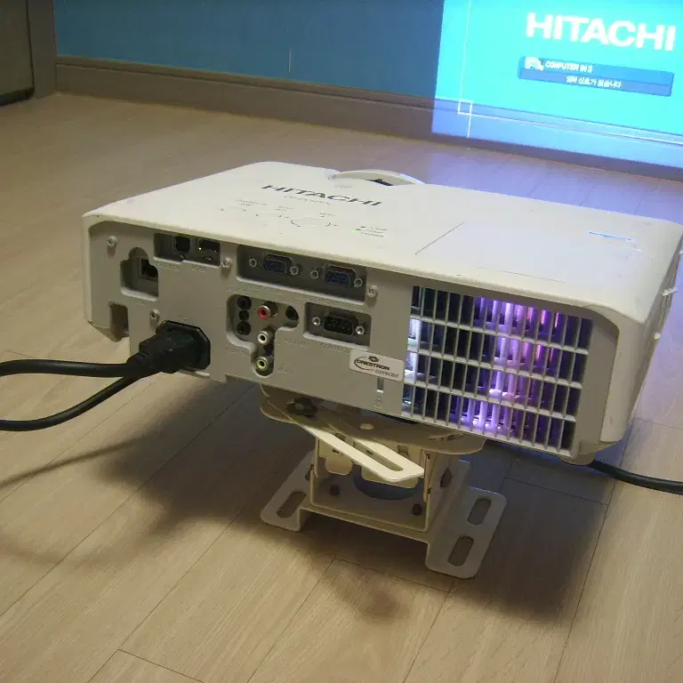 HITACHI 프로젝터 LCD PROJECTOR CP-EX301N