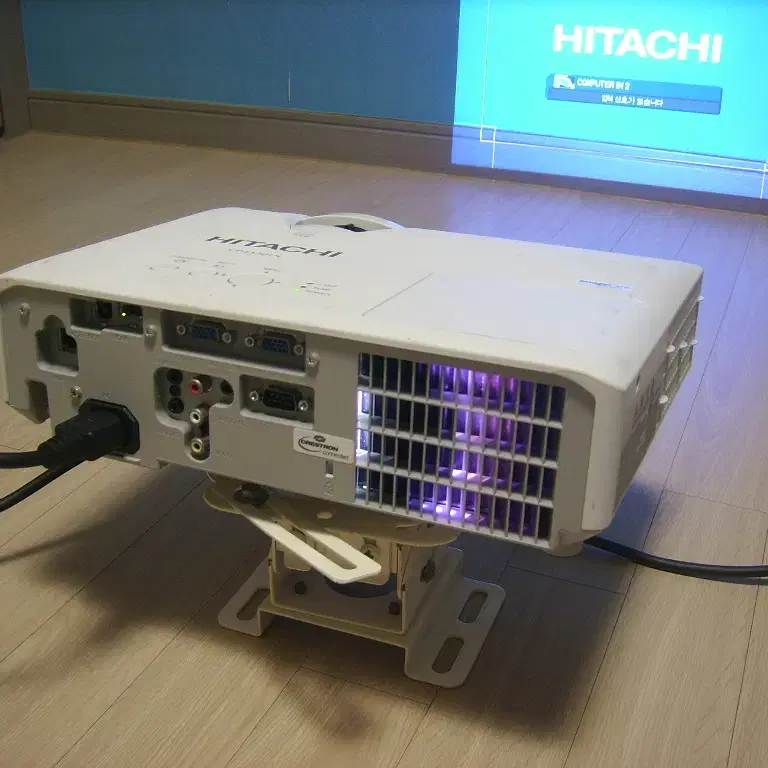 HITACHI 프로젝터 LCD PROJECTOR CP-EX301N