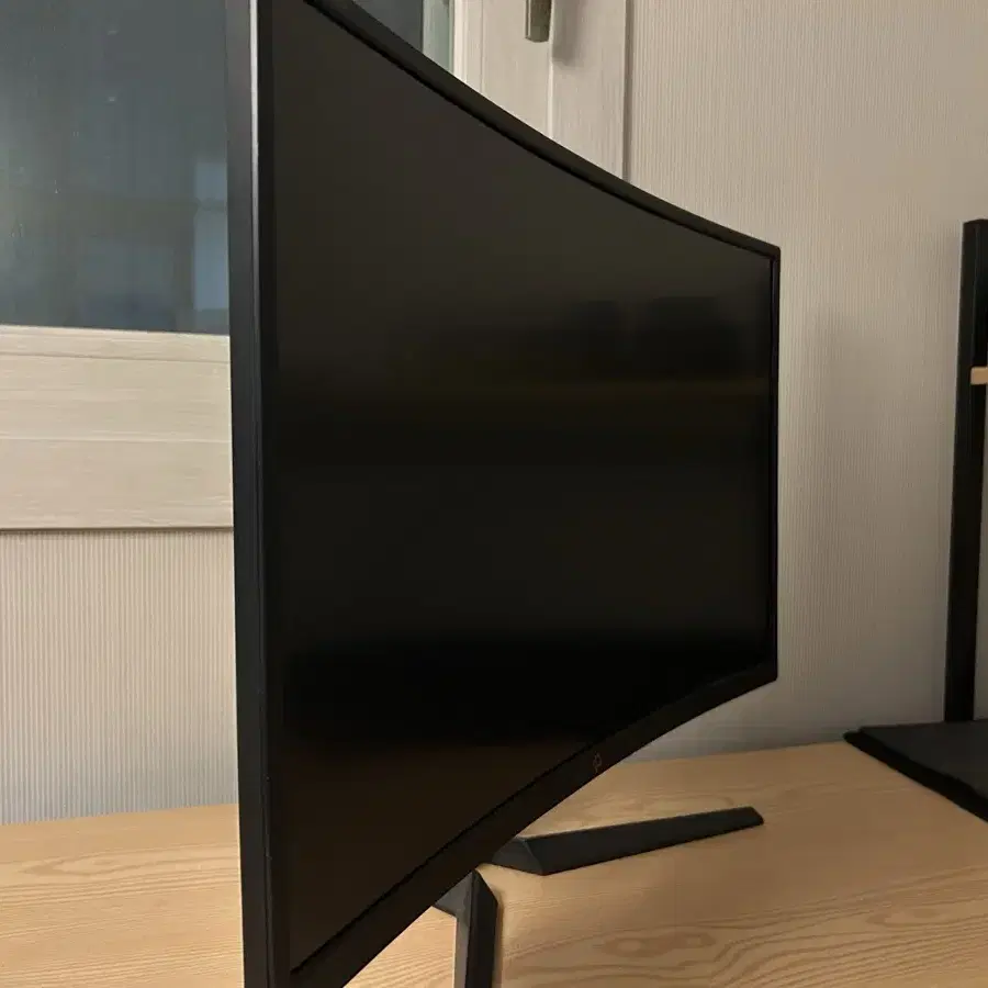 레안텍 게이밍 커브드 모니터 144hz