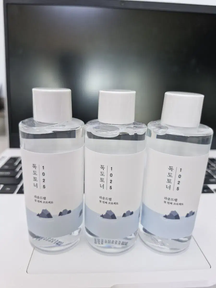 <미개봉새제품>라운드랩 1025독도토너100ml