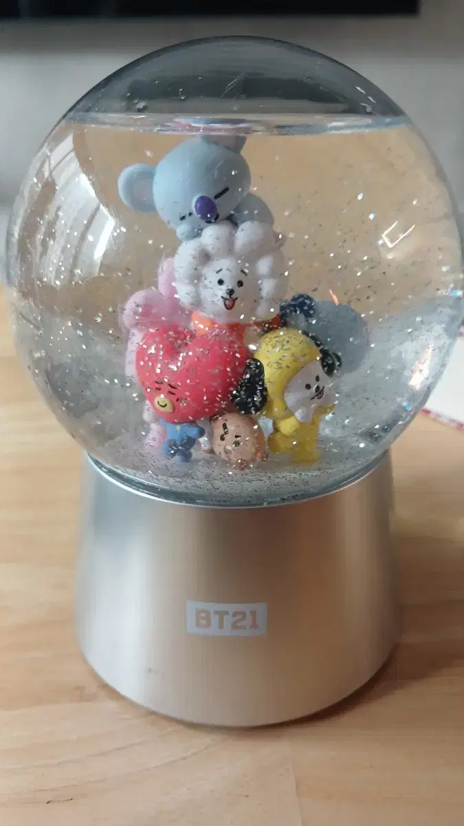 방탄소년단 BT21스노우볼 팔아요