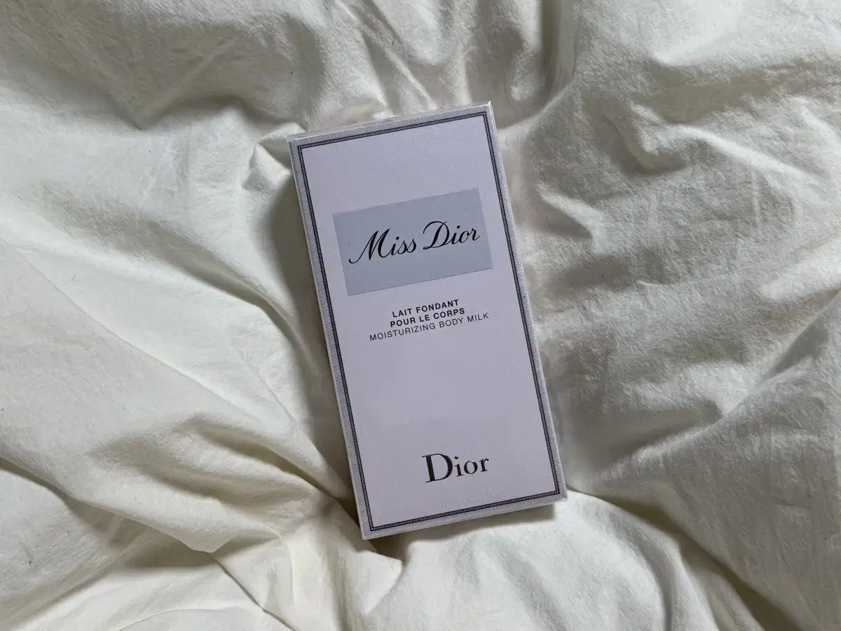 미스 디올 미개봉 블루밍 부케 바디 로션 밀크 dior