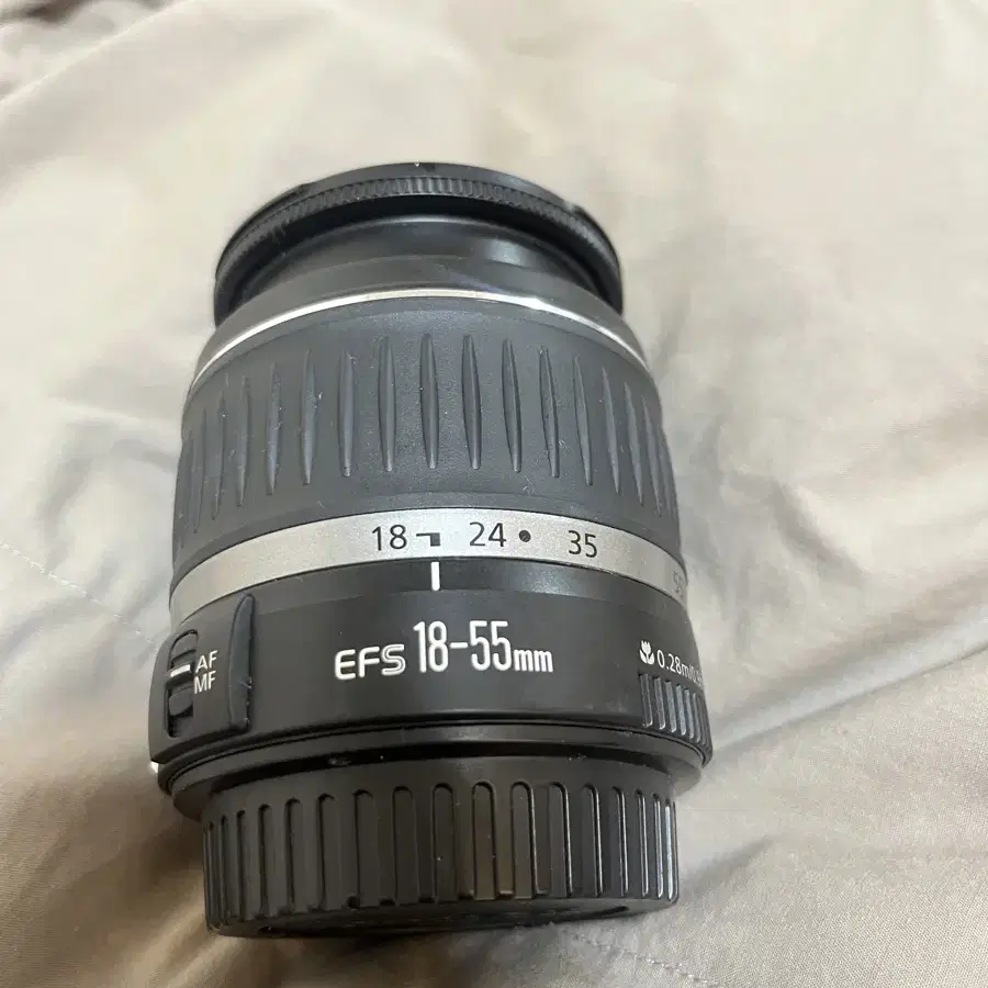 캐논 EF-S 18-55mm 렌즈