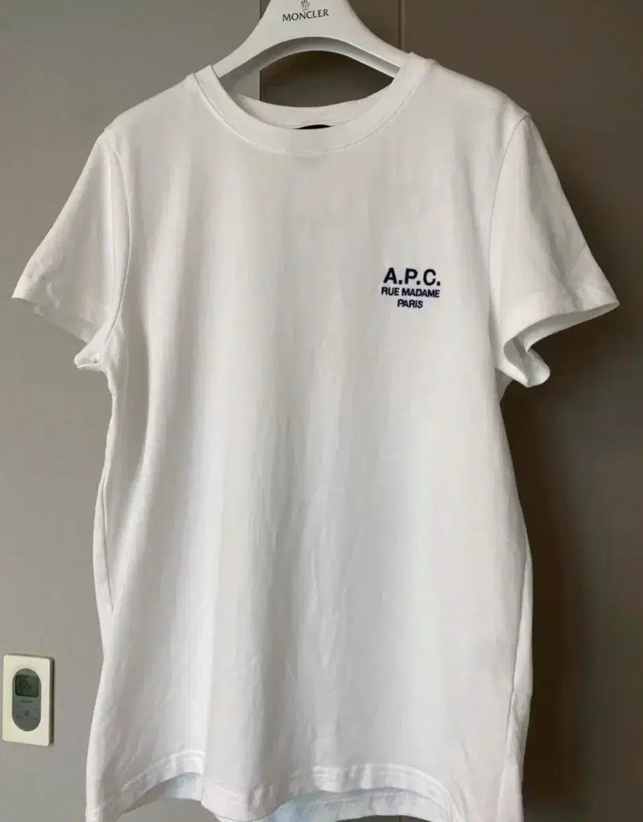 A.P.C 아페쎄 화이트 반팔티 M