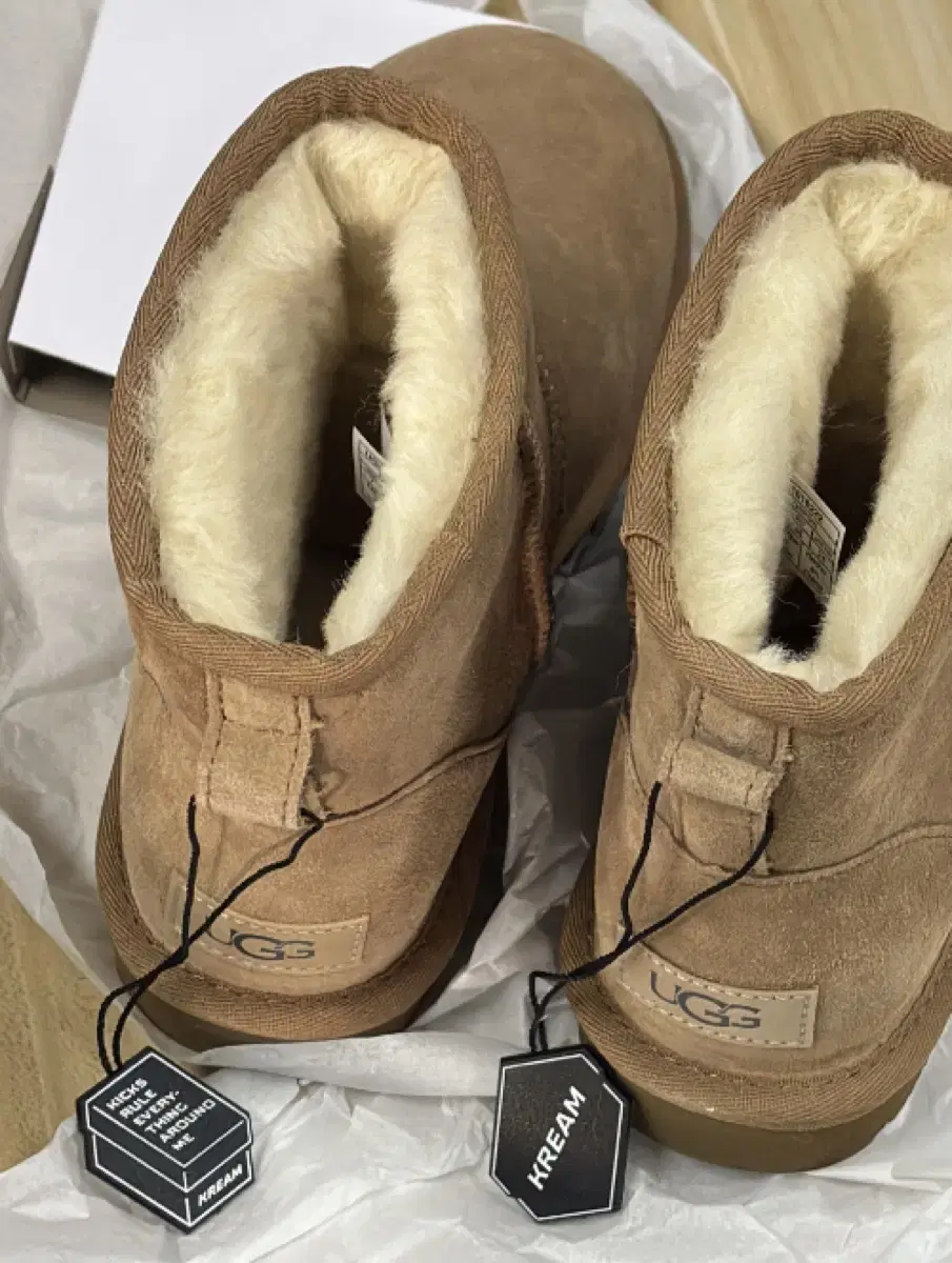 UGG 미국어그 클래식 미니 2 부츠 체스트넛. us7 240