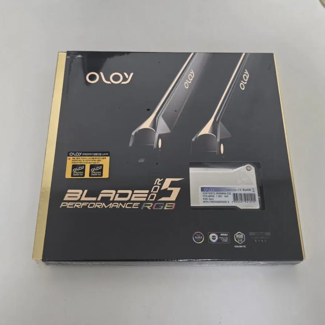 올로와이 램 OLOy DDR5 6000 BLADE RGB 32GB RAM