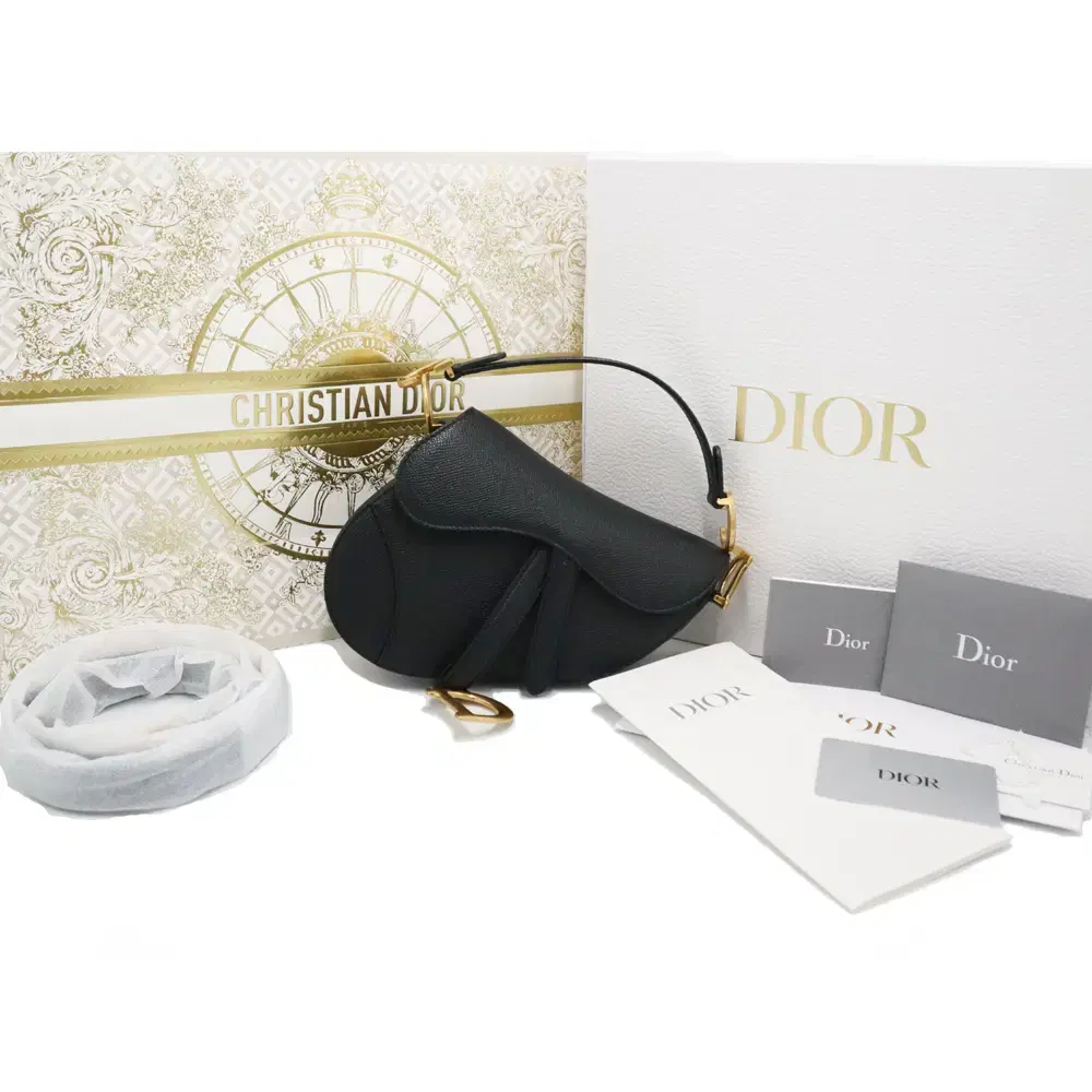 Dior(크리스챤디올) M0455CCEH_M900 블랙 새들 스트랩백