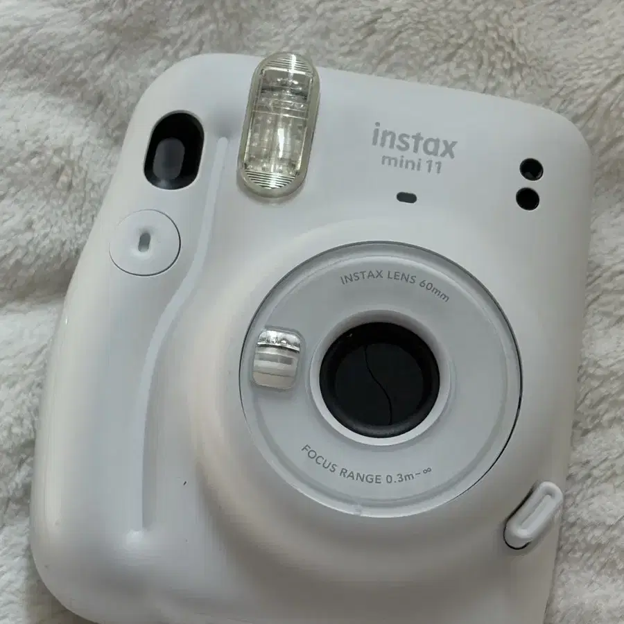 인스탁스 미니 11 화이트 INSTAXMINI11 WHITE 팝니다