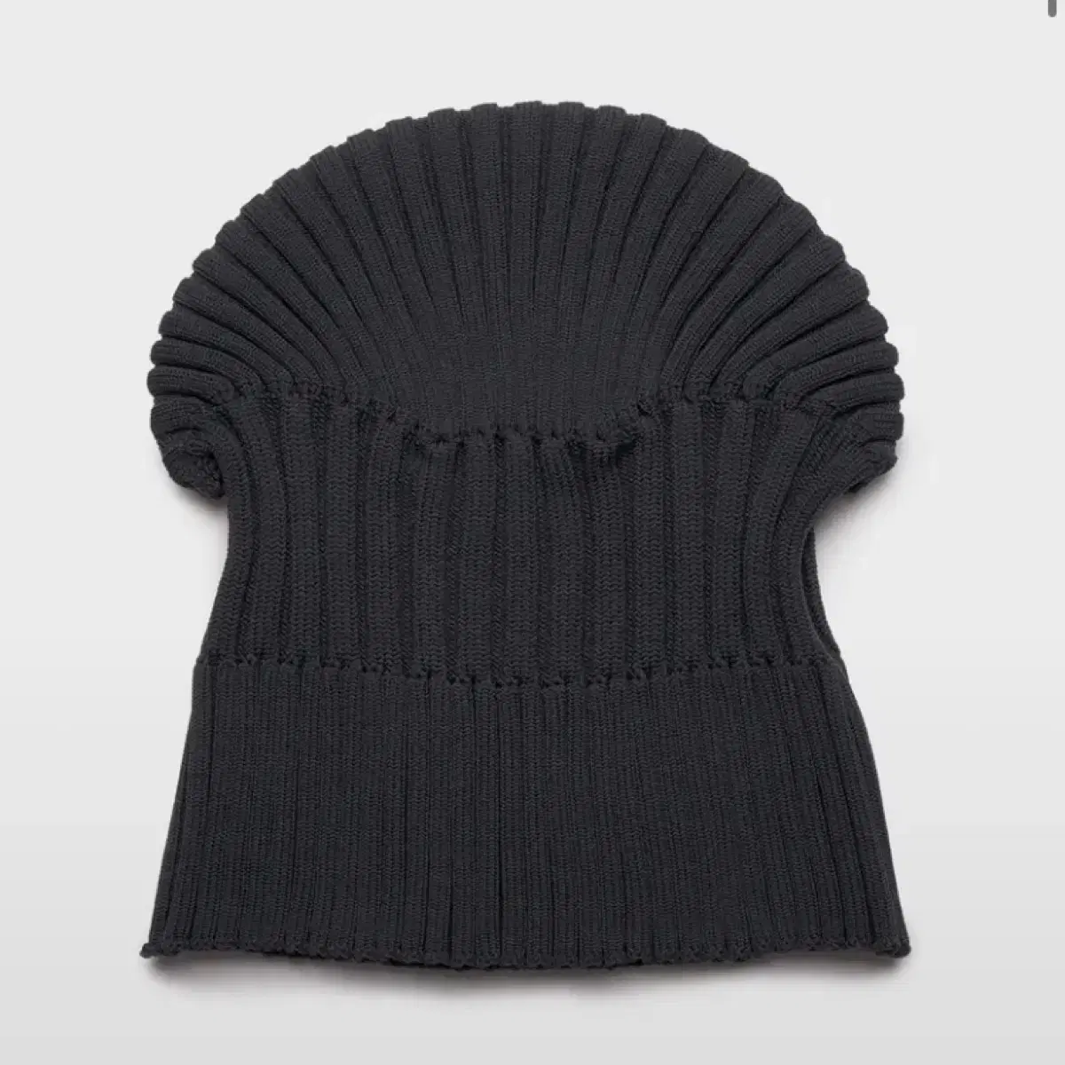 [새상품]CFCL Fluted beanie 플루티드 비니 차콜