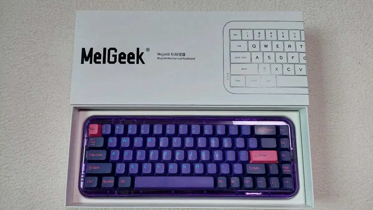 melgeek mojo84 neon 팝니다.