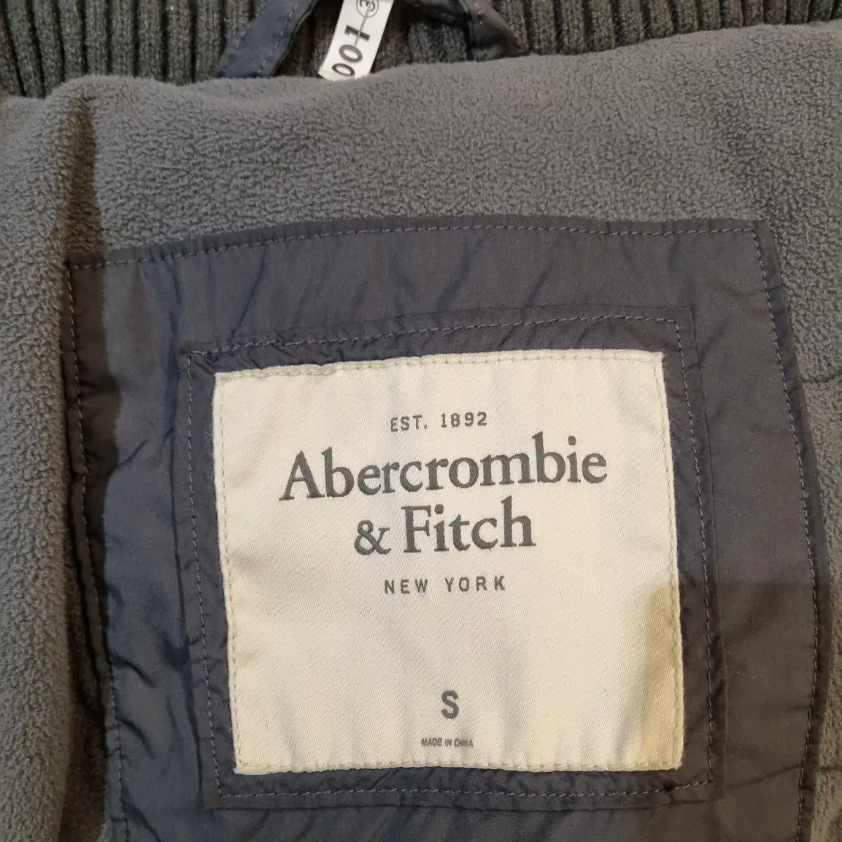 ABERCROMBIE 아베크롬비 여성 패딩 조끼