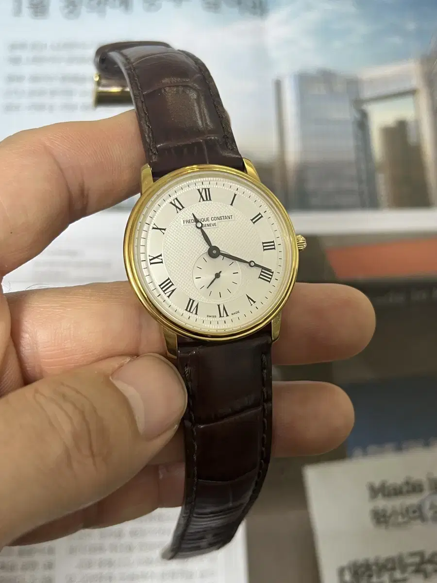 프레드릭콘스탄트 로만인덱스 금장 쿼츠 37mm