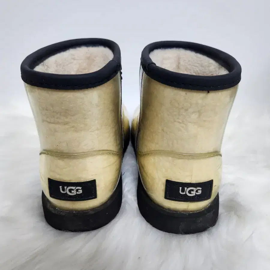 클리어 ugg 어그 부츠 200사이즈