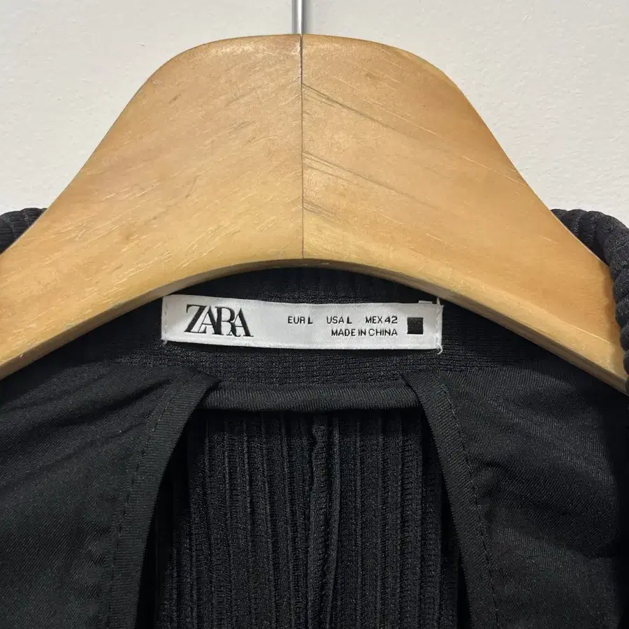 ZARA 플리츠 자켓 남성XL