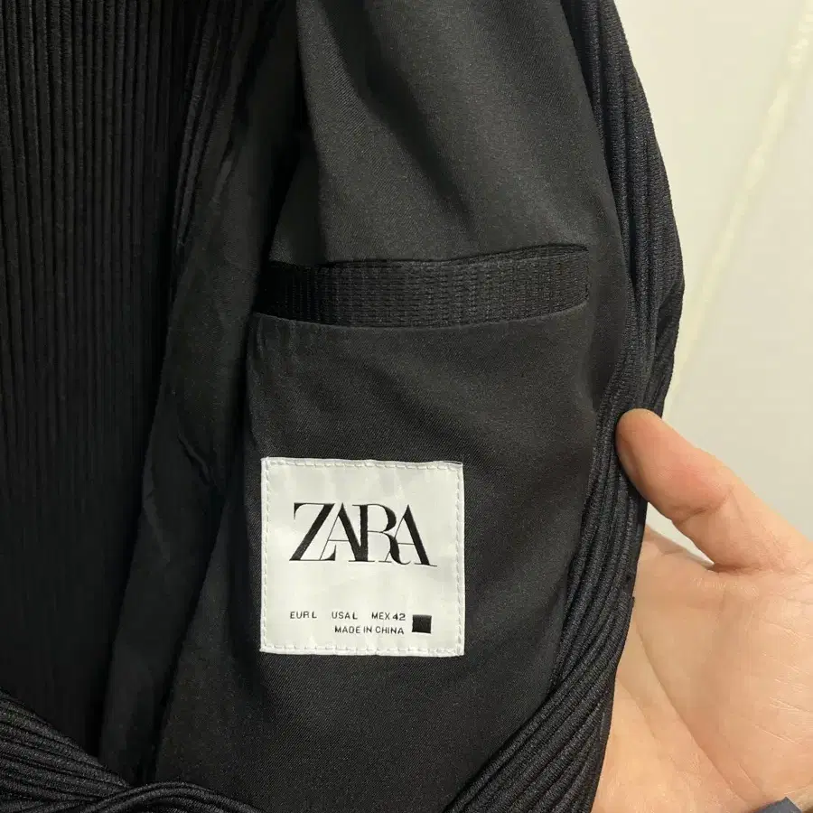 ZARA 플리츠 자켓 남성XL