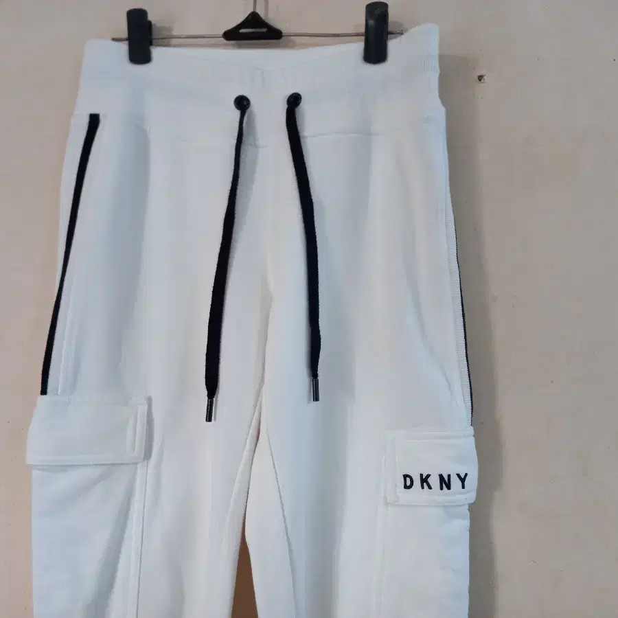 dkny 바지 xs