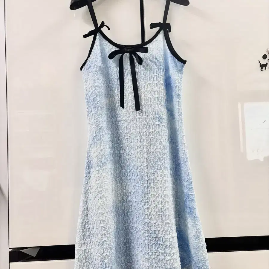 Idol skyblue dress