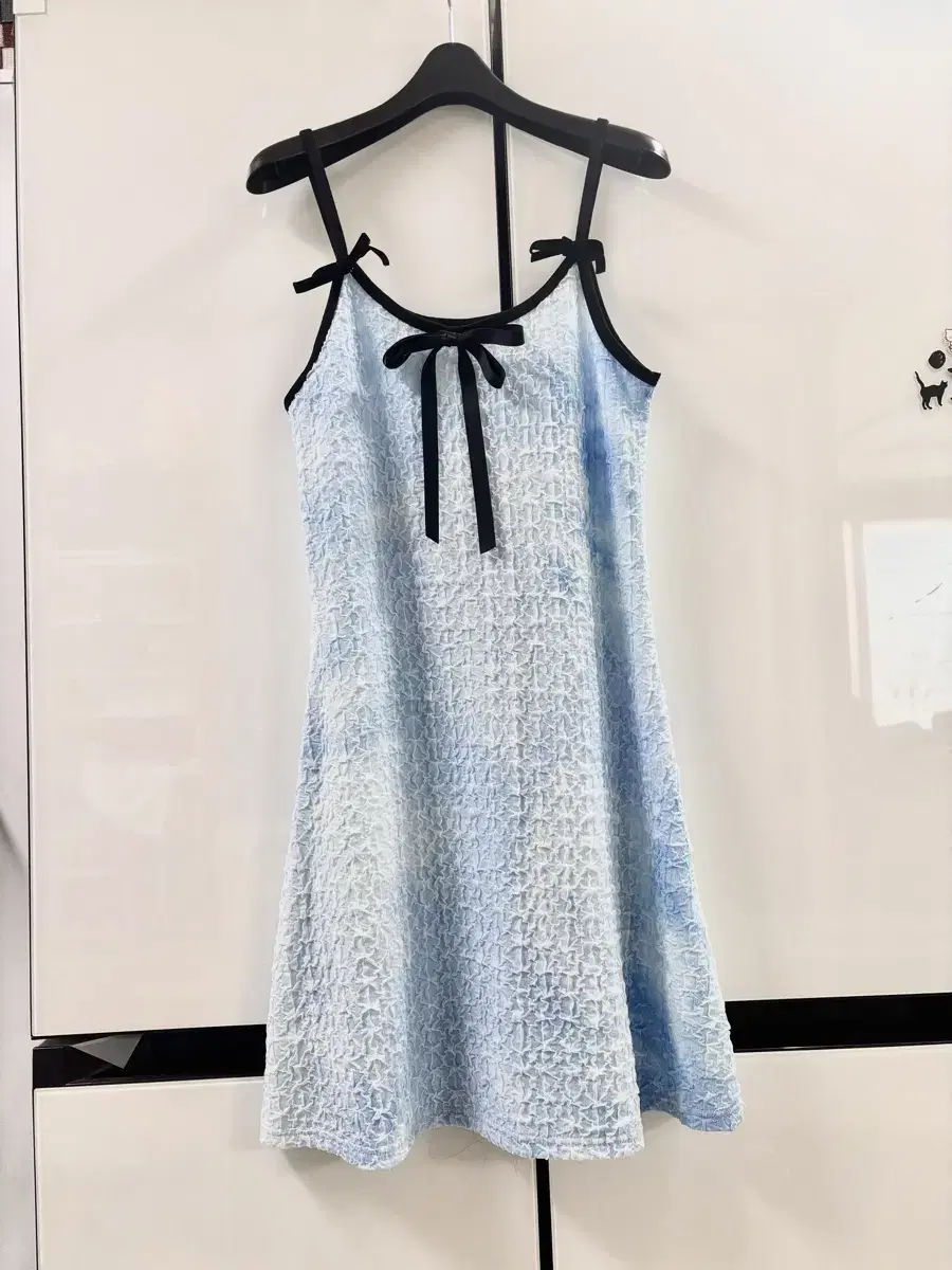 Idol skyblue dress