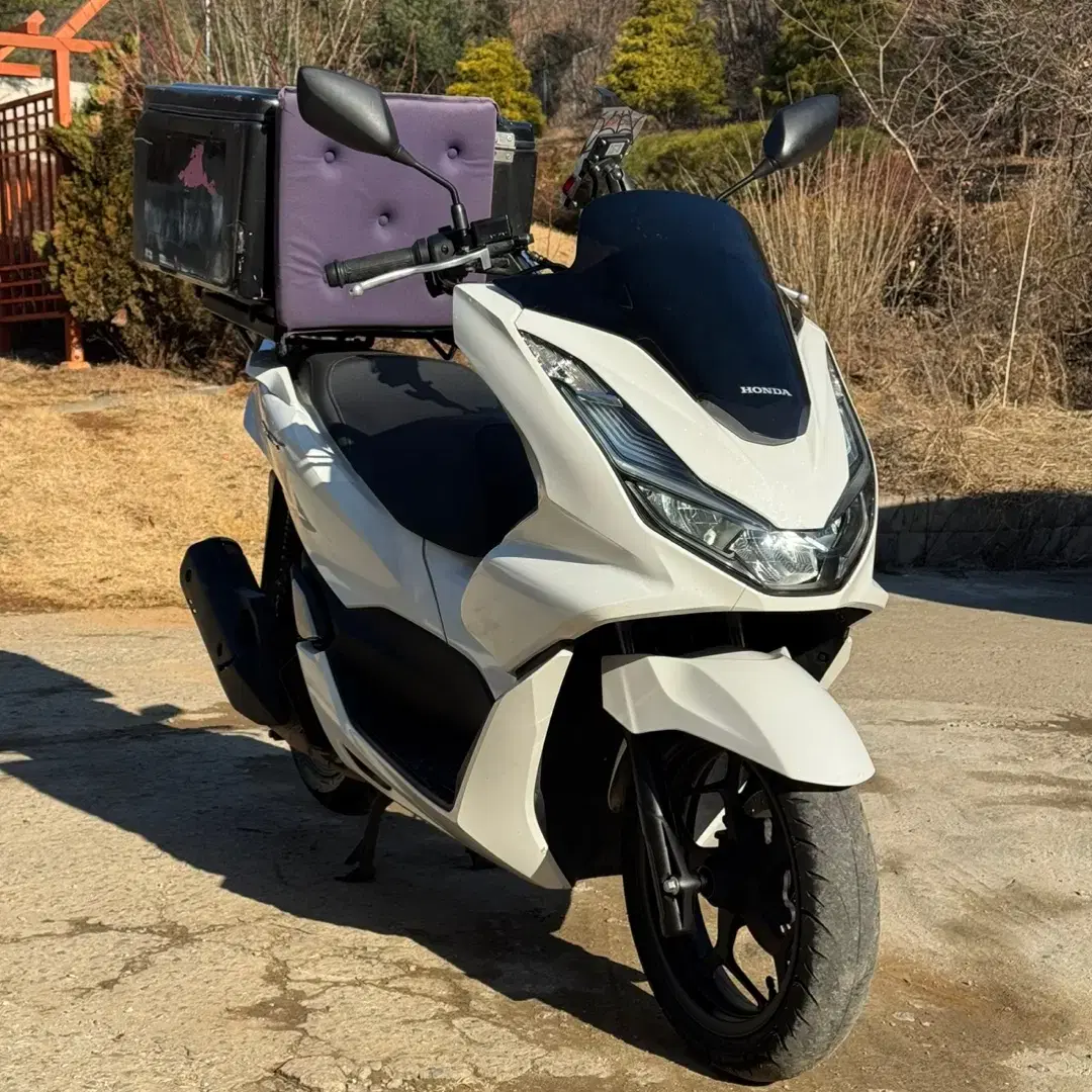 pcx125 22년식 저렴하게 판매합니다