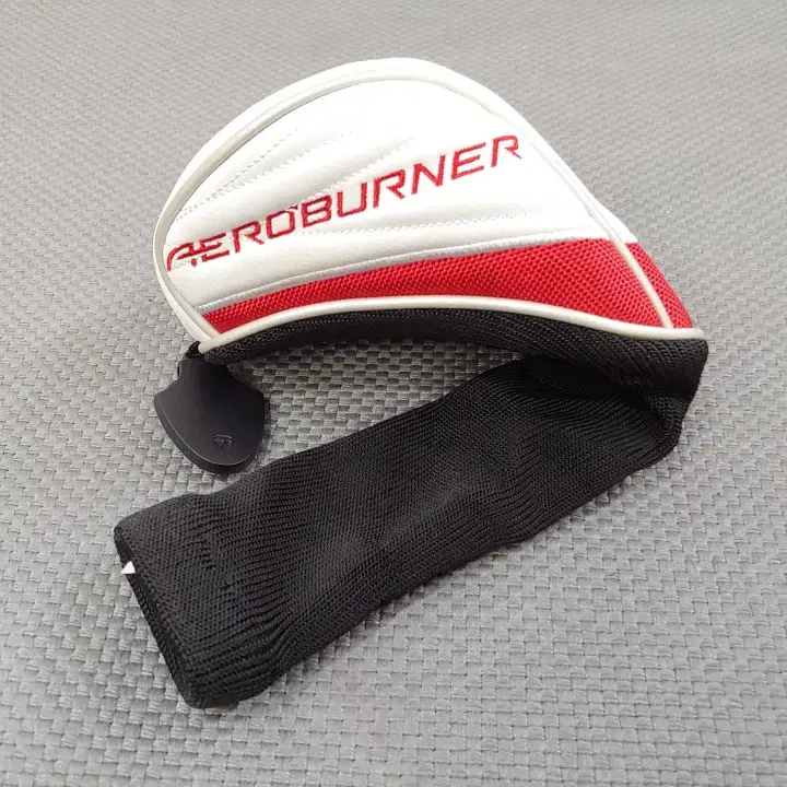 테일러메이드 AEROBURNER 3번 우드 헤드커버0109