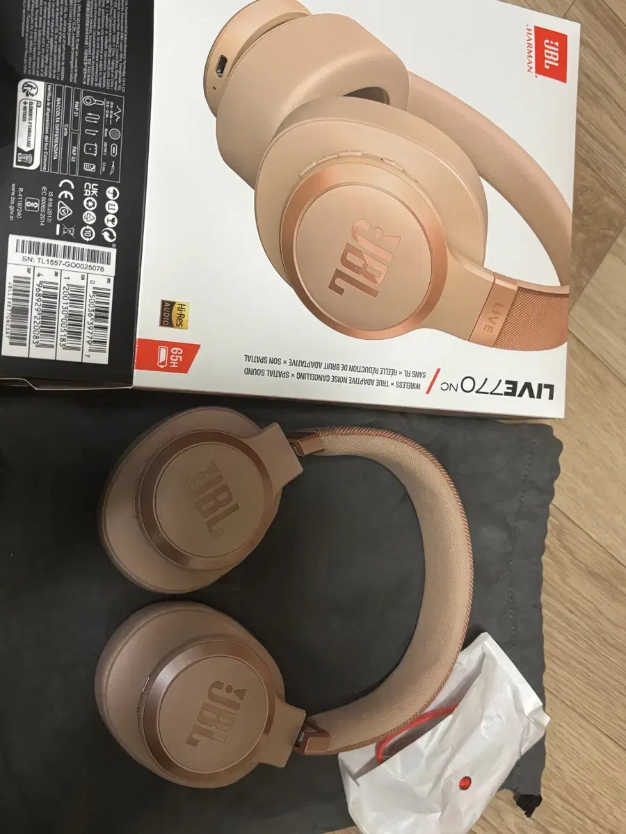 삼성 jbl live 770NC 헤드셋