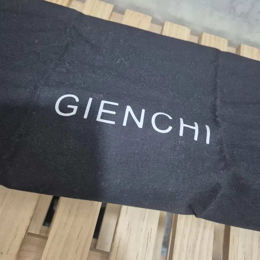 GIENCHI 스터드 35