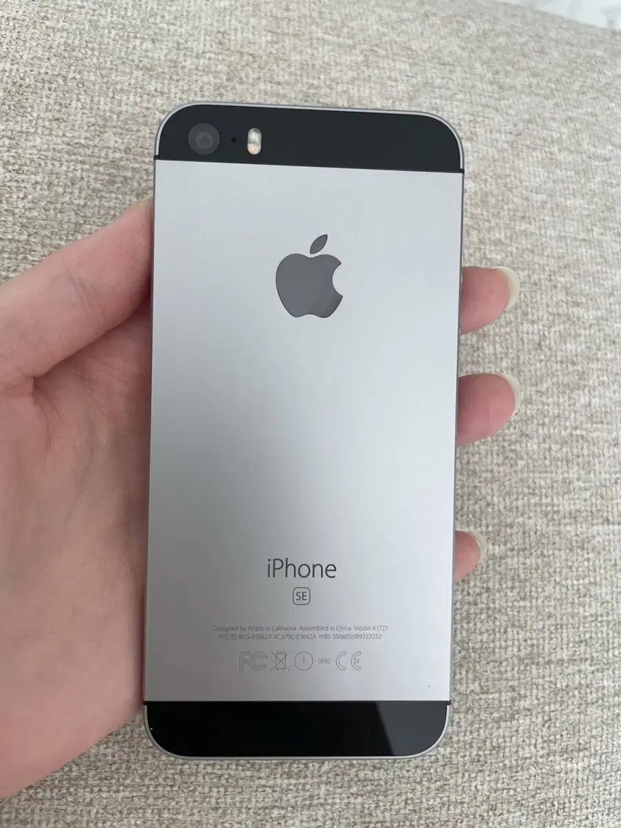 iPhone SE 1 128GB Space Gray