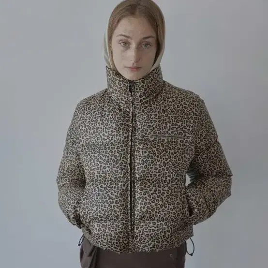SCULPTOR | 스컬프터 Sculptor 107 Cropped Puffer Down Leopard