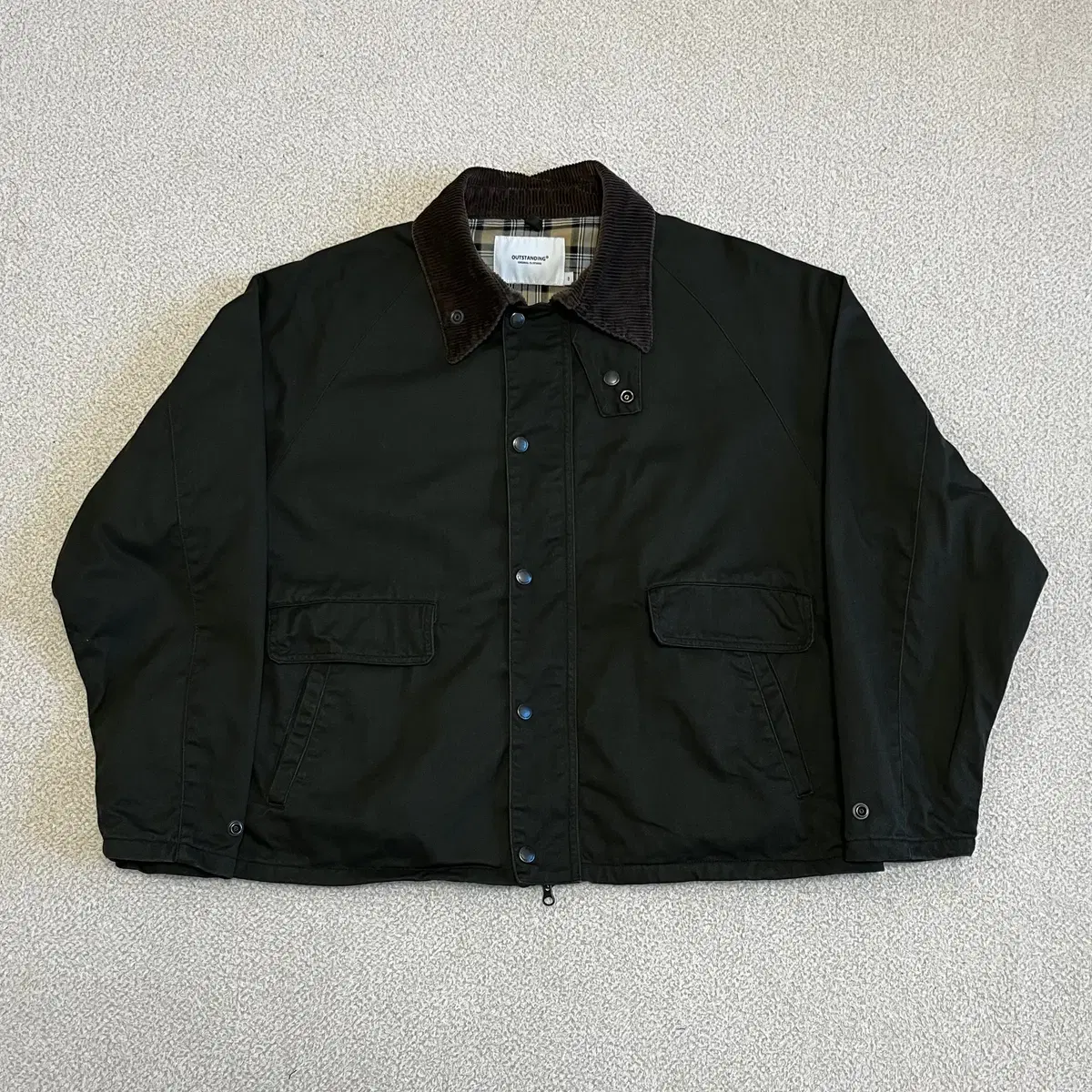 아웃스탠딩 CORDUROY COLLAR SHORT JACKET