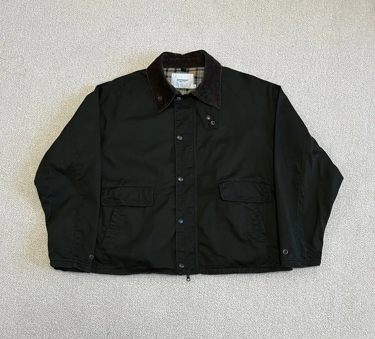 아웃스탠딩 CORDUROY COLLAR SHORT JACKET