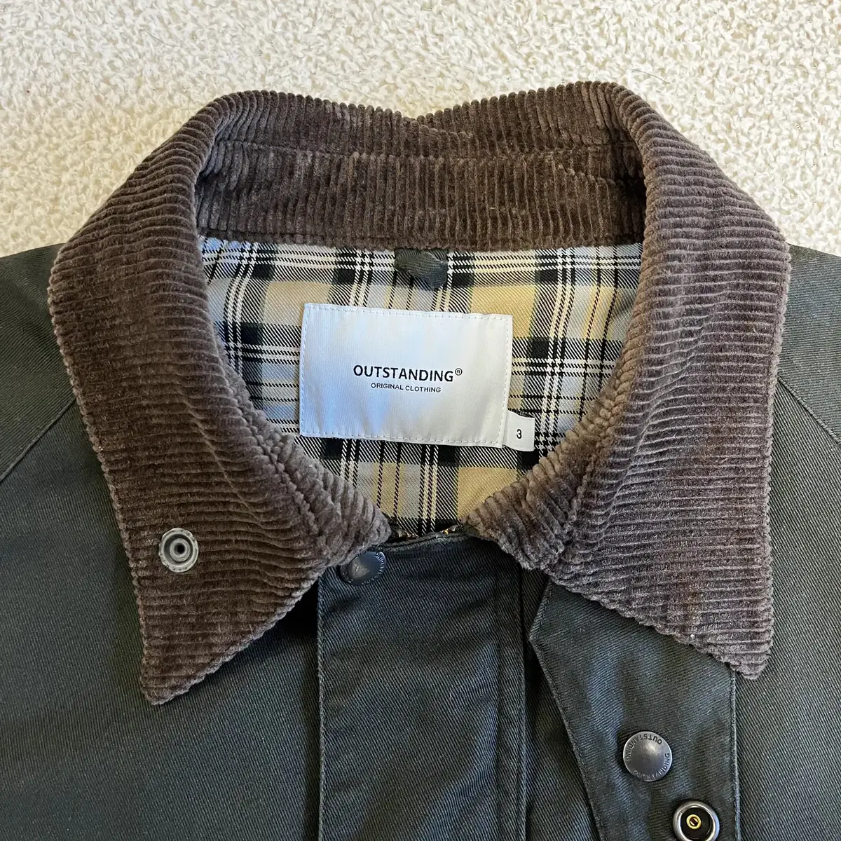 아웃스탠딩 CORDUROY COLLAR SHORT JACKET