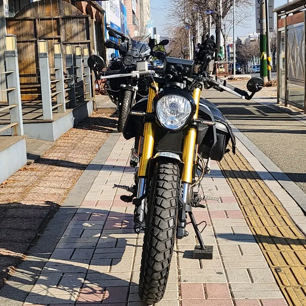 2022년 FB몬디알 힙스터125 9000KM 판매합니다.