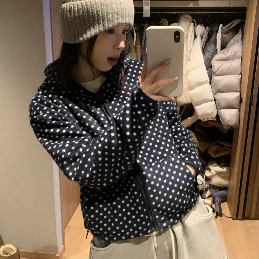 릿킴 reetkim Dot fleece jumper (땡땡이 후리스)