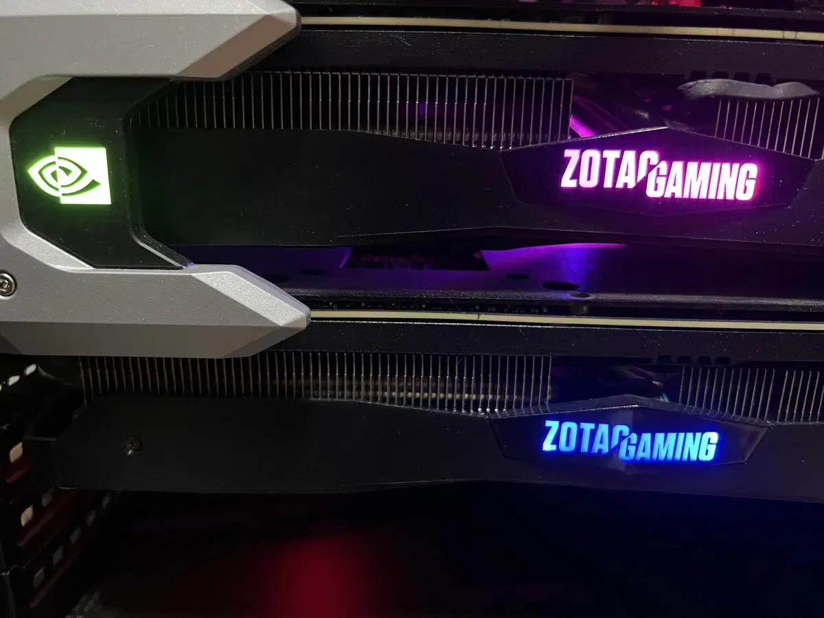 조탁 rtx2080ti amp 2대 판매합니다.