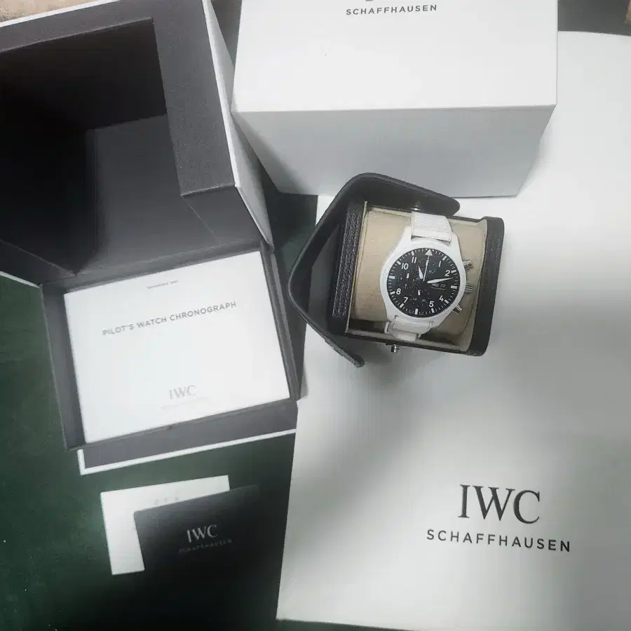 iwc 파일럿탑건 레이크타호 한정판 팝니다