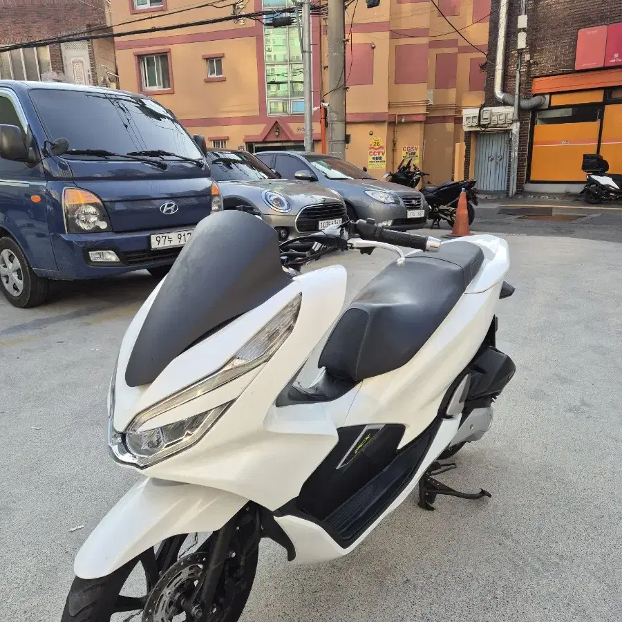 혼다 PCX 125 더뉴모델 19년식 경정비 점검다된차량 팝니다.