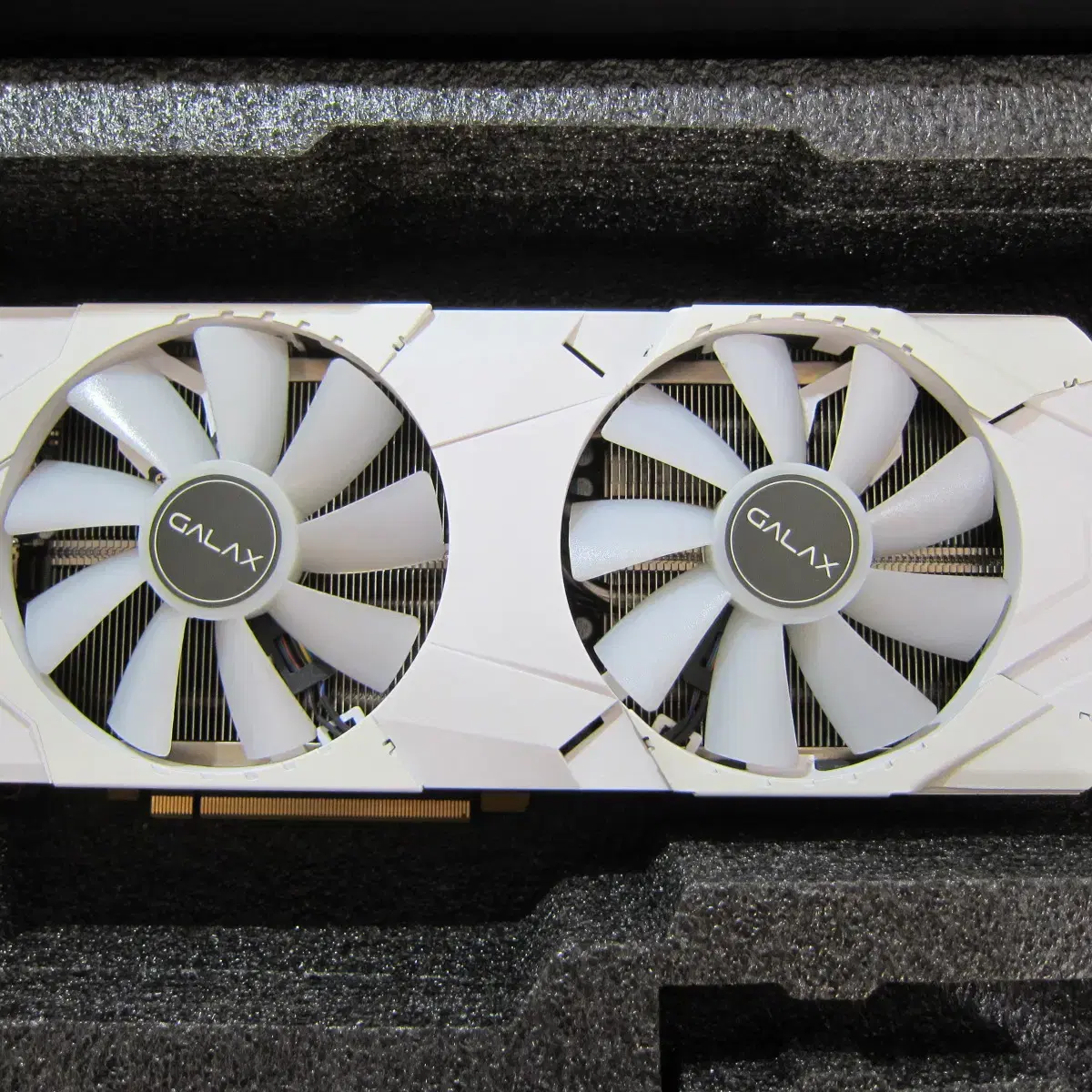 GALAX  RTX2080 SUPER EX WHITE OC D6 8GB